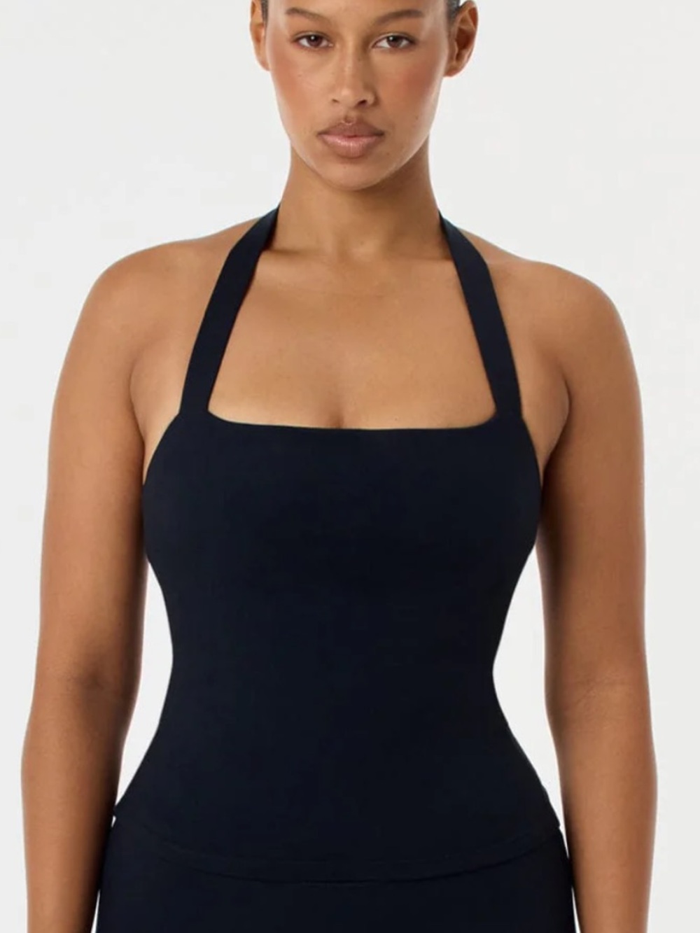 serenity halle tank